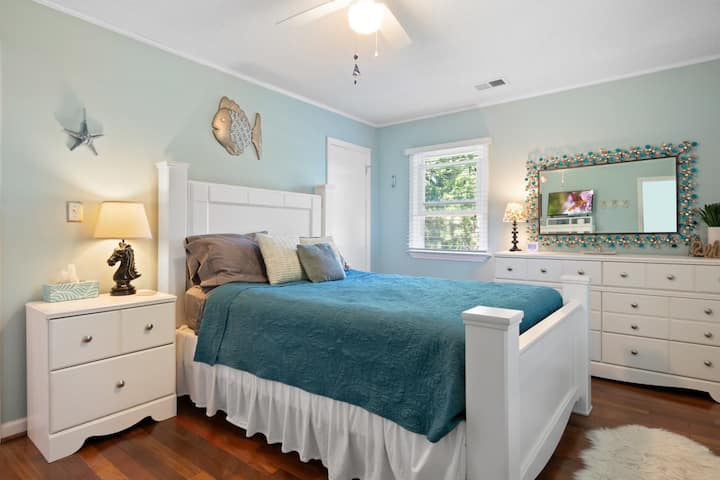 Queen bed