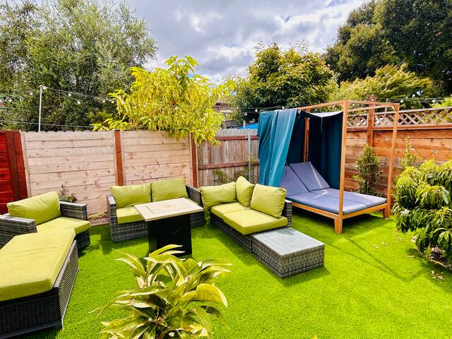 Spacious & Luxurious Home near UC Berkeley gallery image 3