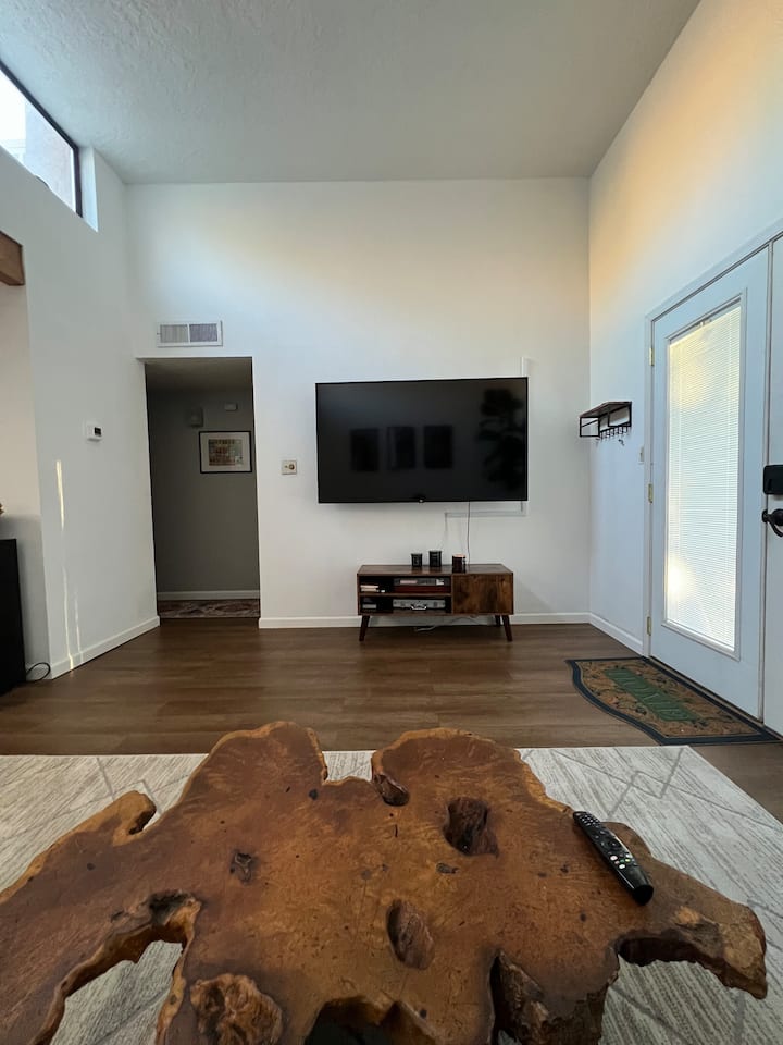 Quiet And Cute Little Condo. - Lake Farmington, Farmington