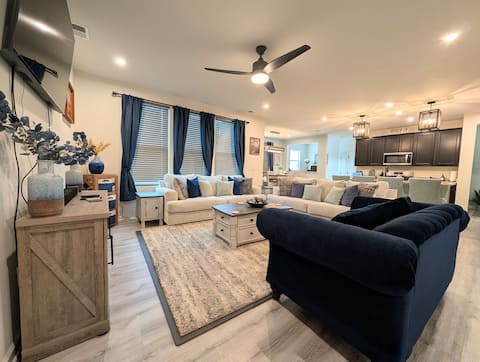 Neat Retreat III: 4 Kings in Heart of Hamilton Co!