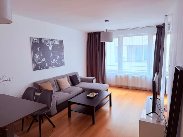 Cosy And Modern City Centre Flat - Prague