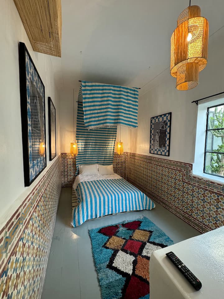 Serene Riad Room With Plunge Pool & Bathroom - Taghazout