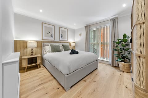 Tranquil 2B Japandi-Style Apt 2 min from St Paul's