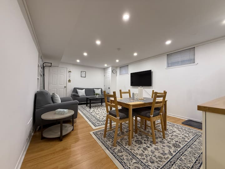 Separate Basement Apartment In North York - Toronto