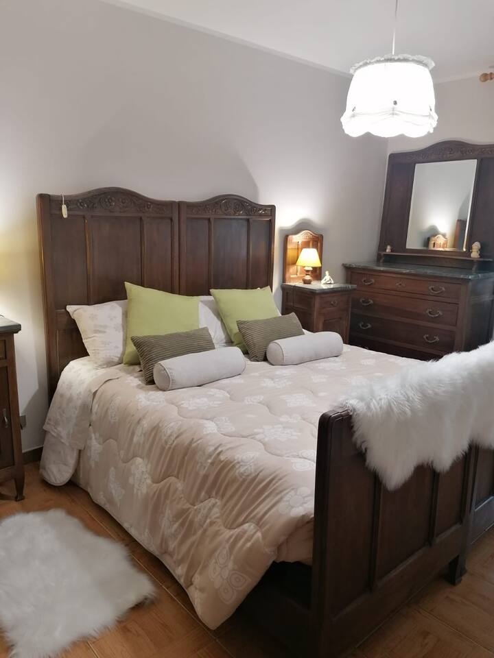 საძინებელი 1