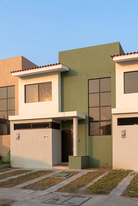 Comfy house in San Salvador!