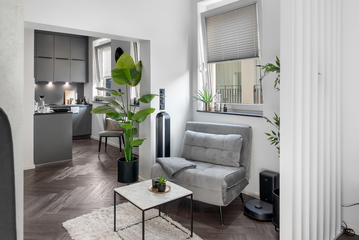 Top performing Airbnb: Luxury loft in Gerling Quartier#1 in Altstadt Nord
