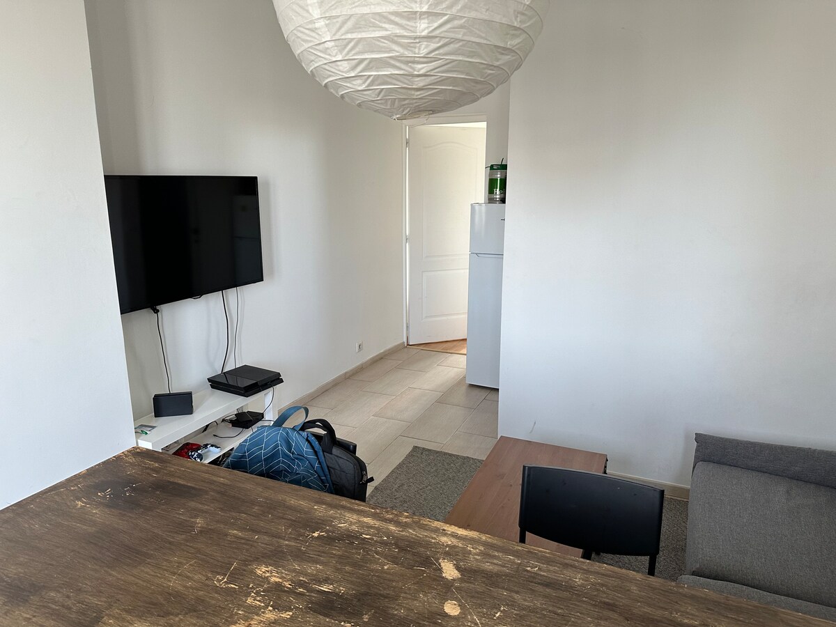 Airbnb performant: A pretty 2-room apartment, close to Paris. à Ivry Sur Seine