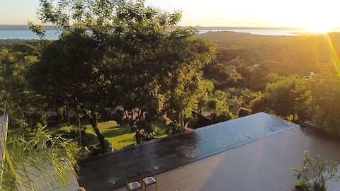 House with a lake view in SB
