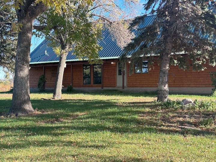 Lake Kampeska’s Sweet Spot Cabins for Rent in Watertown, South Dakota