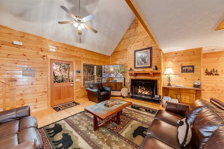 Rustic Elegance-luxury Home Loaded With Amenities - Helen, GA