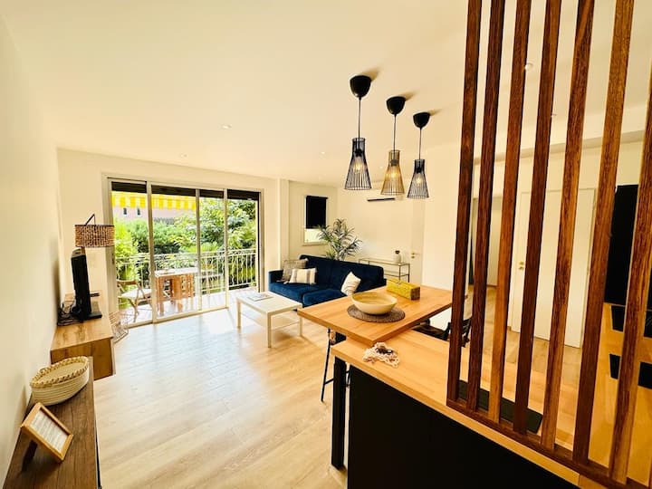 Chic Getaway In Saint-tropez Steps From The Beach - Saint-Tropez