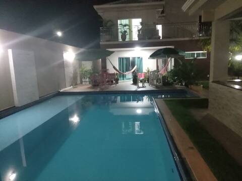 Casa flor do Desert- Brasilia-DF. With pool.
