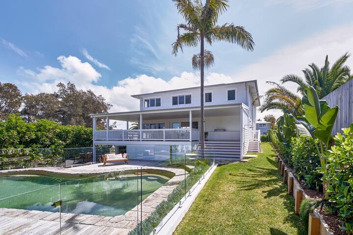 The White House Mona Vale