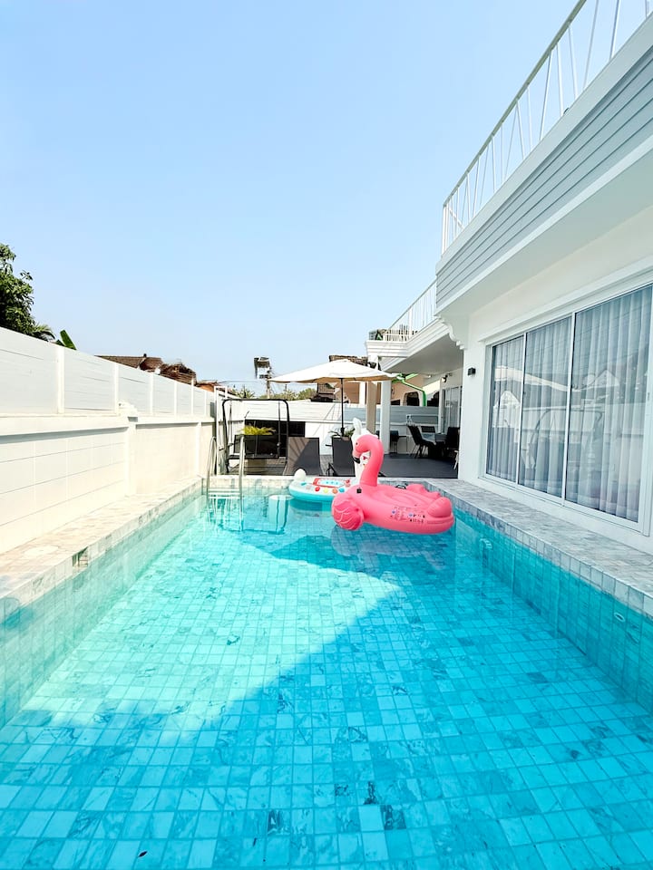 Mohana Pool Villa 4 Beds Near Walking Street Pty - Pattaya