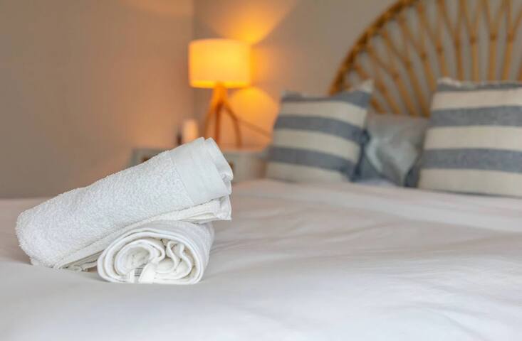 Margaritaville | Luxe Coastal Home + Games + Wi-Fi gallery image 4