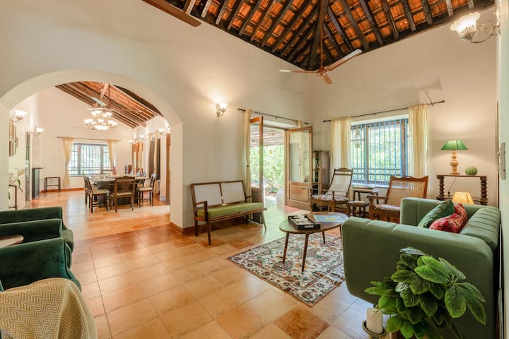 Vintage 3 bhk villa , Aldona retreat