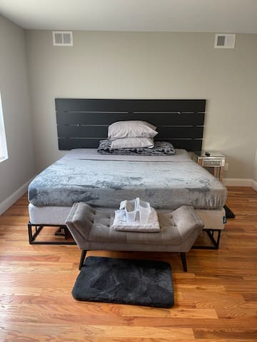 Luxury new 3 bedroom apartment gallery image 4