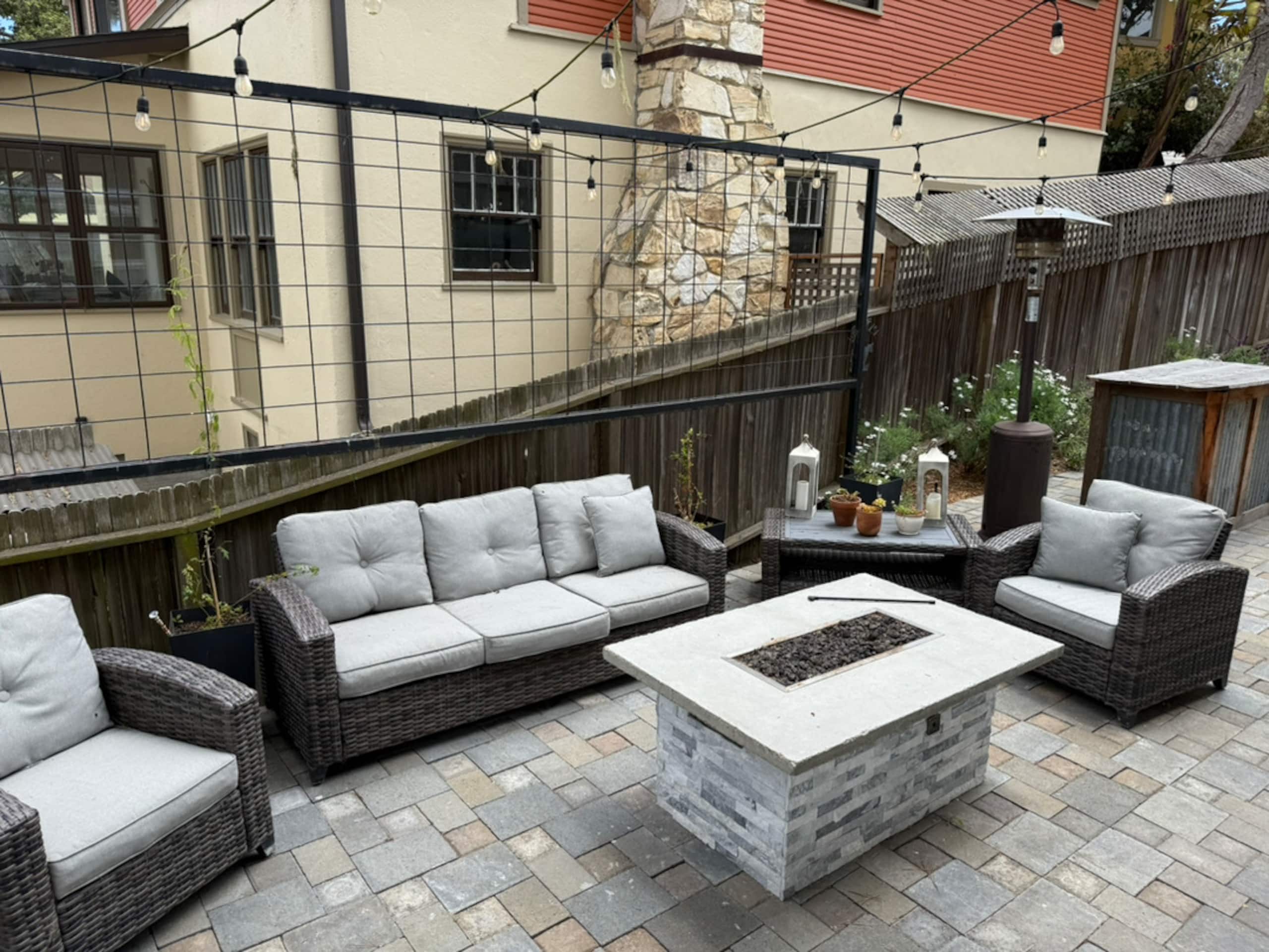 Ocean-view home, fire pits, walk to beach - Photo 61