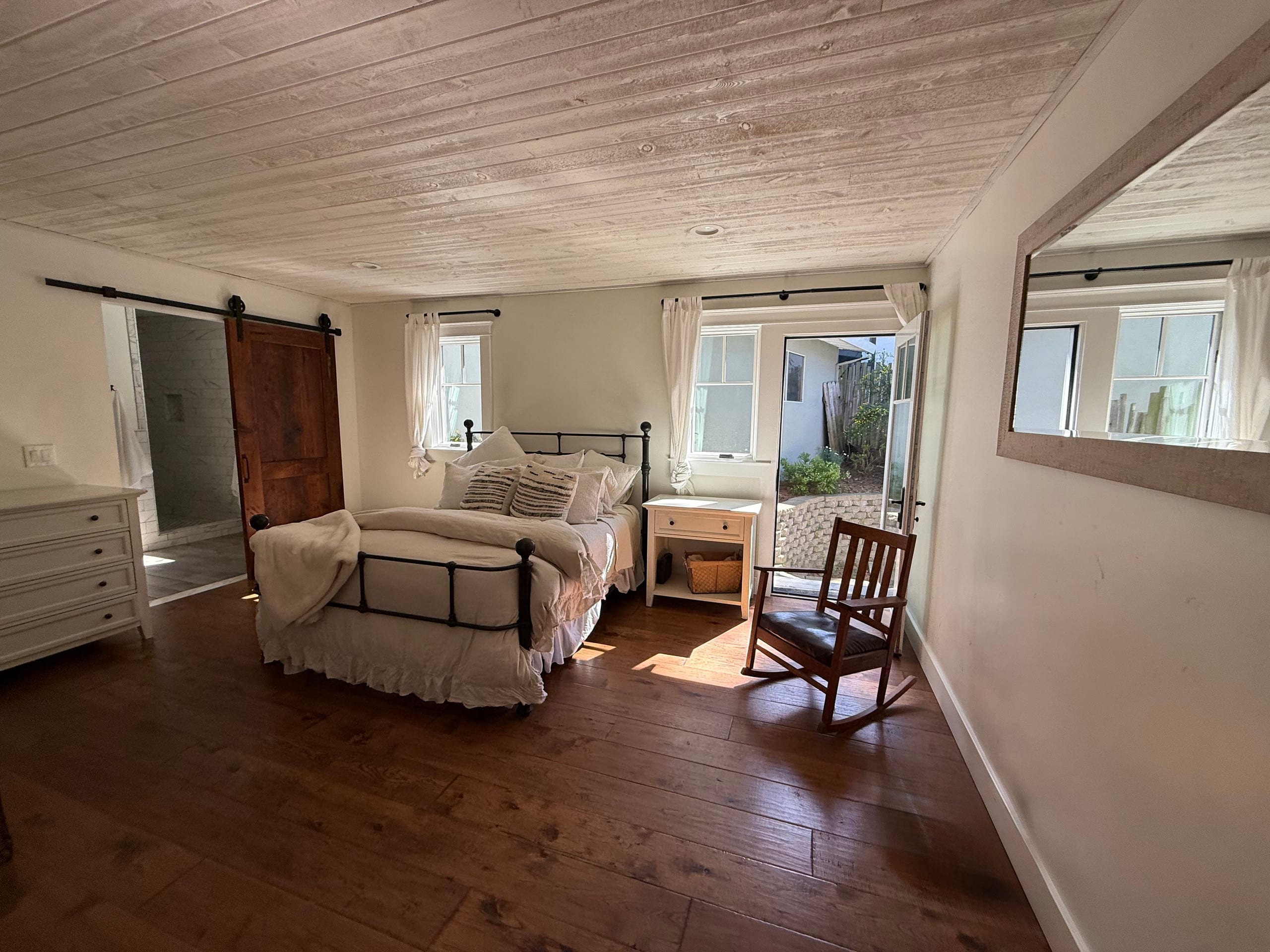 Ocean-view home, fire pits, walk to beach - Photo 28