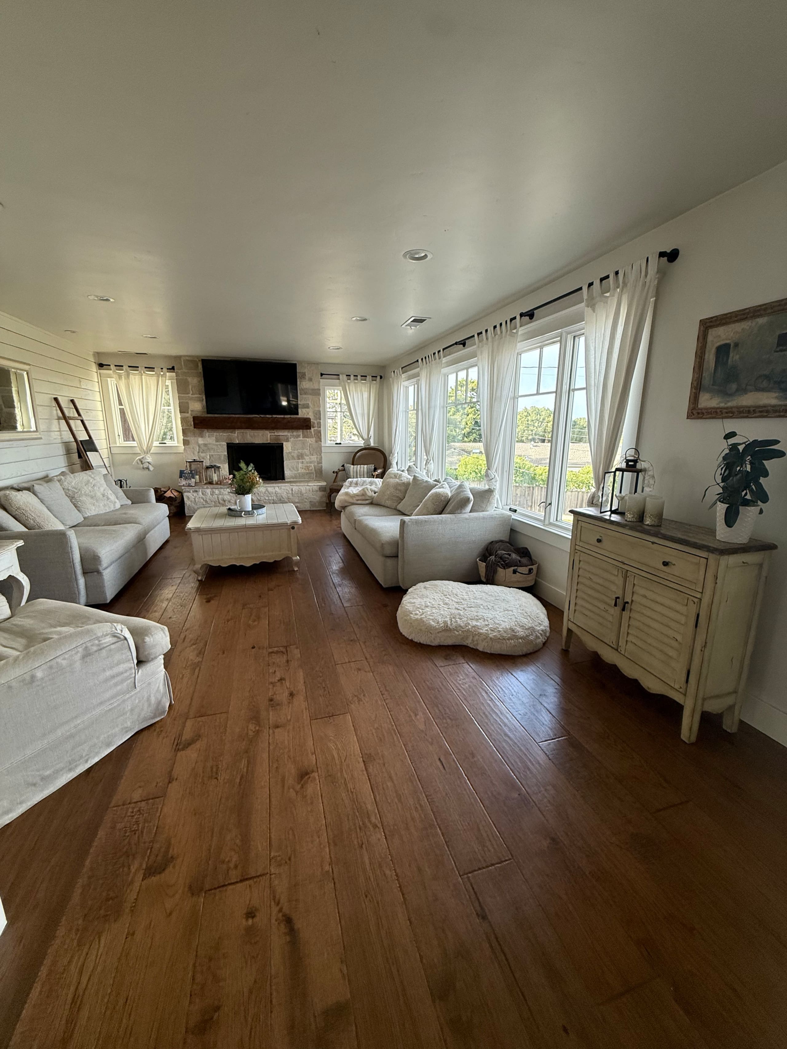 Ocean-view home, fire pits, walk to beach - Main photo