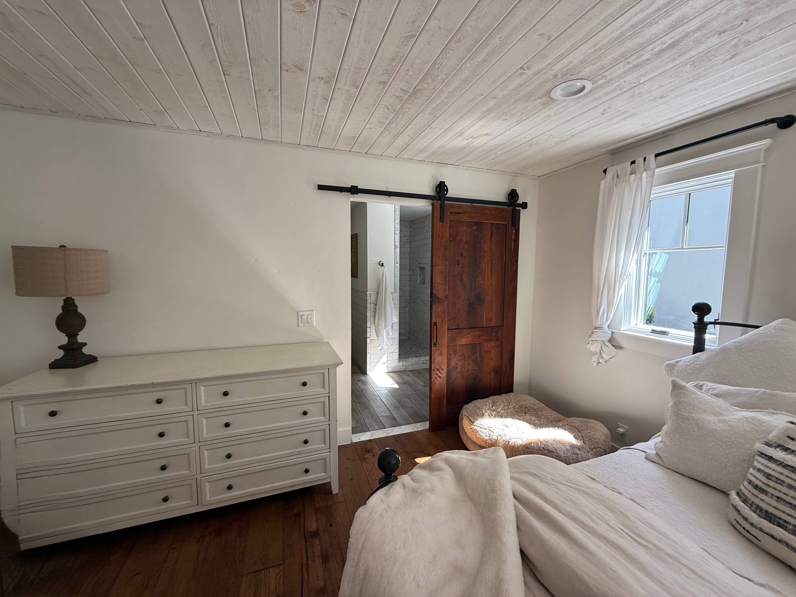 Ocean-view home, fire pits, walk to beach - Photo 26