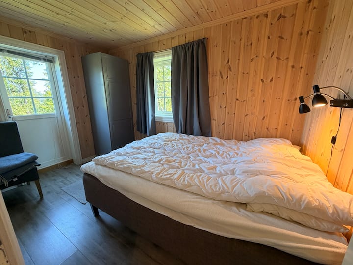 Schlafzimmer 1