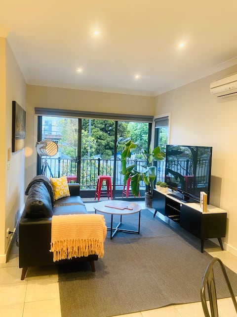 Top Airbnb: Prime Footscrsay cozy spot in Footscray