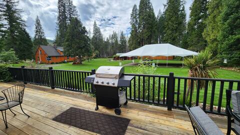 2 Cabins 7 Bedrooms 5 bath