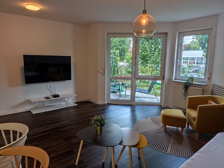 85qm/4 bedroom/parking/King-Bed/fast Wifi/Netflix