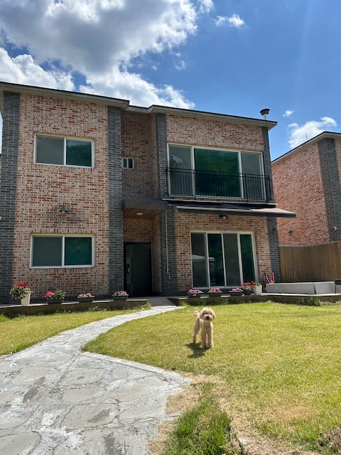 House Pension/Free Jjimjilbang & Karaoke/Wall Fireplace/Barbecue/Outdoor Pool/Natural Grass