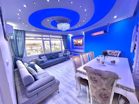 Successful Airbnb property: Right by the Yusufpaşa Tram Station | Premium Apartment in İstanbul
