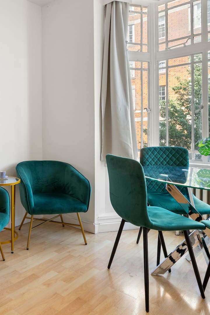 Hyde Park! Bayswater Apartment Up To 4! - London