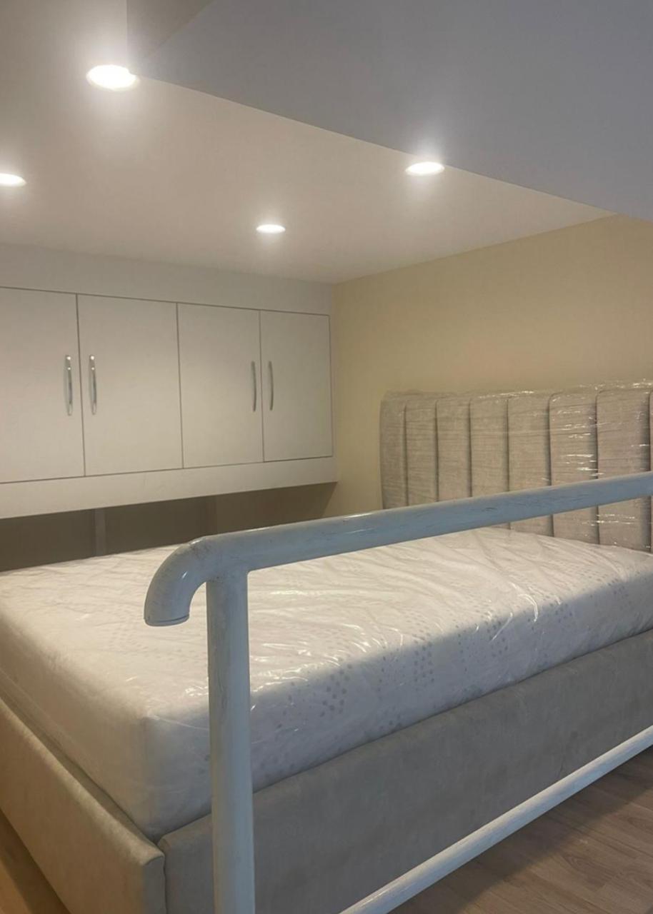 Listing 1005648395365537942