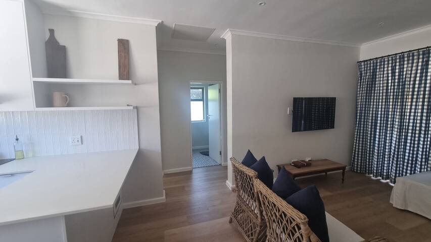 Secure Kommetjie Beach Apartment gallery image 4