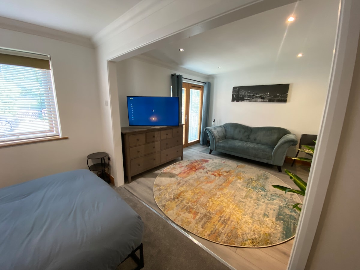 Apt 1 Prime central Location close cathedral
