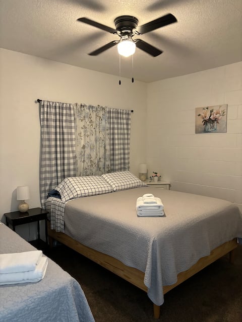 Cozy Place in S. Orlando.