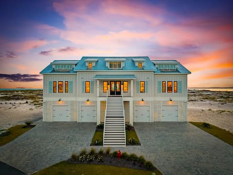 Forever Sunsets w/ Private Beach Access & Elevator
