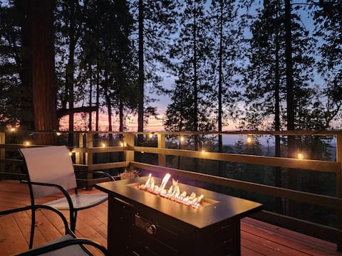 Cabin w/ great view near Lassen & BurneyFalls, EV