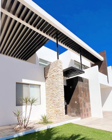 Mar Abierto Bienes Raíces San Carlos managed Airbnb listing 3