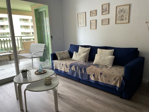 Popular Airbnb listing: Luxury Beach Apartment Valencia - Patacona Beach in Alboraia / Alboraya
