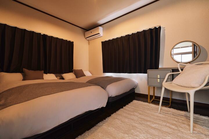 1 stop from Shinjuku! Your urban hideaway3BR/6beds gallery image 3