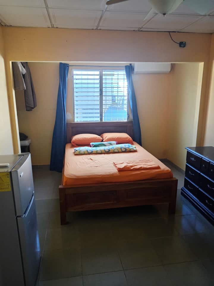 საძინებელი 1