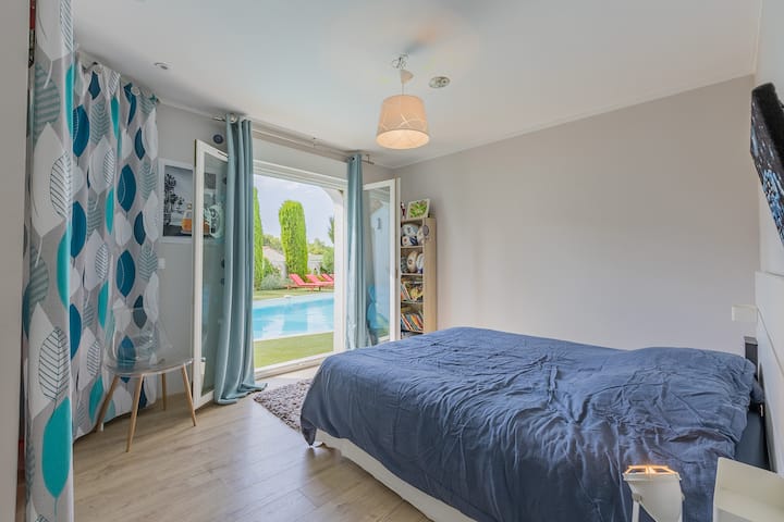 Habitación con acceso a terraza