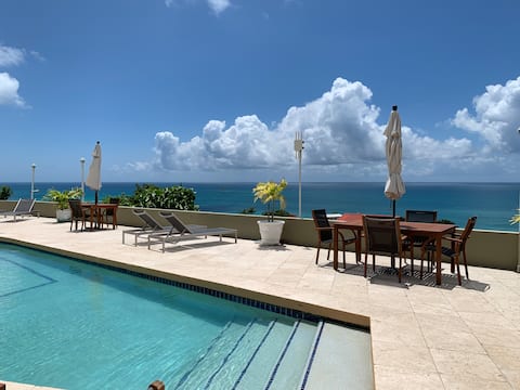 Cozy sea view apartment close to the beach