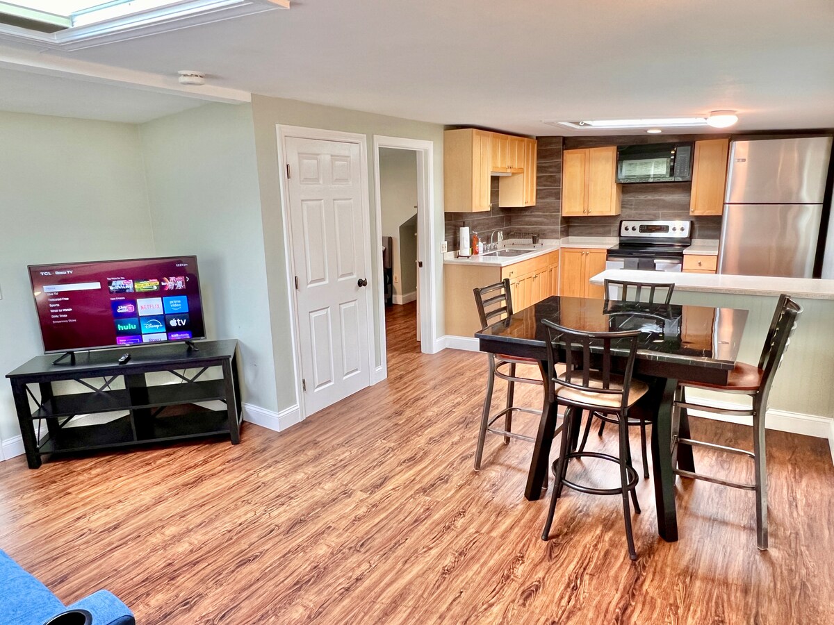*Updated* Cozy Living with Deck, Backyard - Apartments for Rent in ...