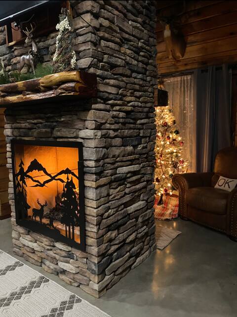 The Cozy Pines Cabin