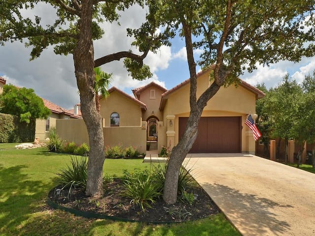 Maravilla in Austin Texas, Hill Country living.