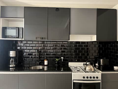 Anuncio de Airbnb popular: Spacious - Modern - Comfortable - Excellent location en Departamento Rosario
