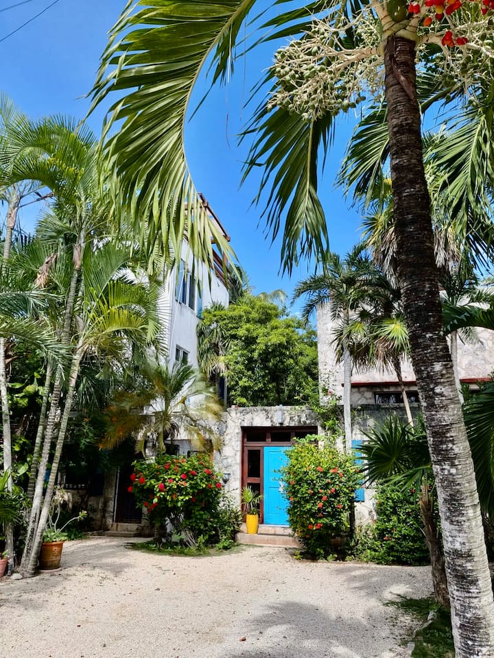 Funky-chic Villa & Guesthouse With Pool + Yal-ku - Akumal